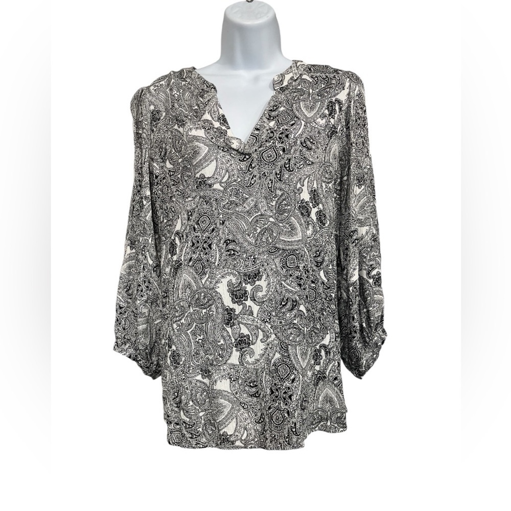 ๐ฅStudio by JPR blouse size medium